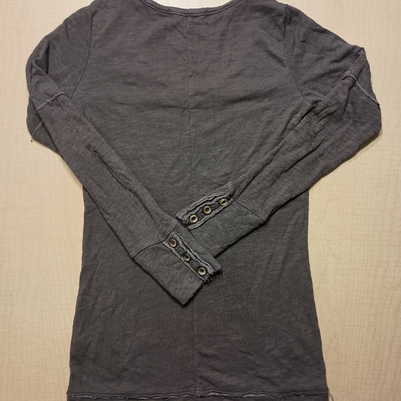 American Able Distressed Long Sleeve Shirt Size Small - Picture 3 of 10